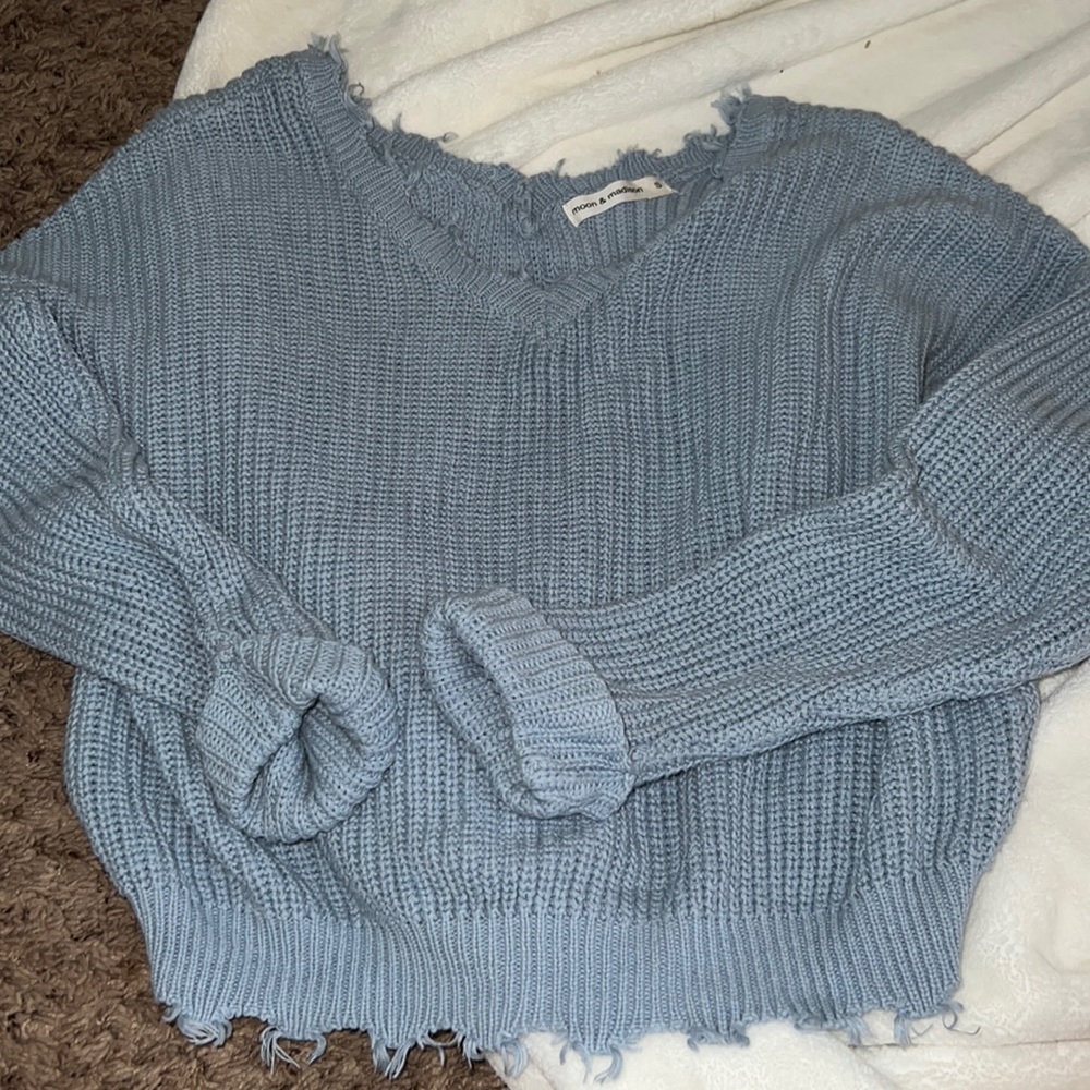 moon and madison cropped sweater